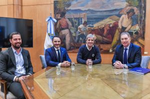 Valdés viaja a Buenos Aires para definir el traspaso de tierras: “Venimos desde diciembre gestionando y hablando el tema”