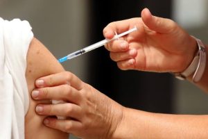 Salud Pública insiste en reforzar la vacunación y la antigripal en riesgo