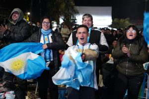 El Fan Fest volvió a reunir a una multitud en La Poncho Verde con una convocatoria récord