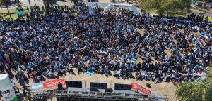 El Fan Fest municipal en la Poncho Verde reunió a miles tras el triunfo argentino ante Egipto