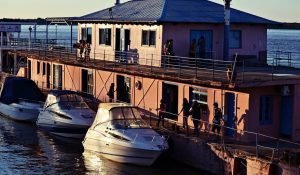 “Cabeza de pájaro” y “Restos”, dos obras de danza contemporánea llegan al Teatro Flotante
