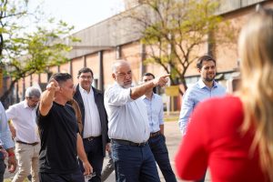Polich recorrió la planta de Quilmes y destacó la articulación público-privada